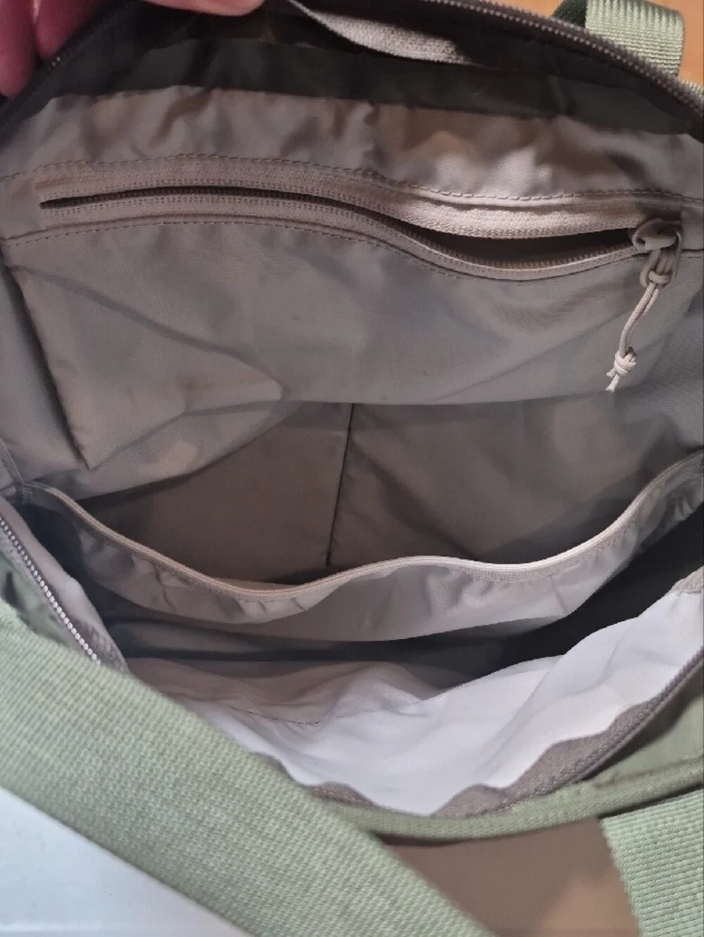 FJÄLLRÄVEN Olive Green Tote Bag with Shoulder and Back Strap